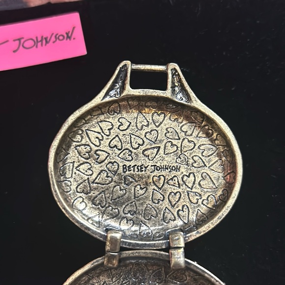 Betsey Johnson Chunky Fox and Owl Bracelet - Picture 13 of 14